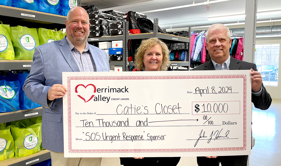 Left to right: MVCU Regional Sales & Service Manager Kevin Zipps, Catie’s Closet CEO & Co-Founder Mickey Cockrell and MVCU Vice President of Retail Banking James Potter. 